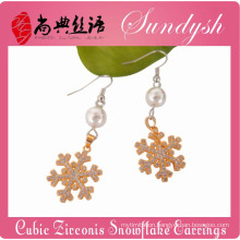 Beutiful Golen Jewelry Mircro Pave Cubic Zirconia Snowflake Dangling Jewelry Earrings